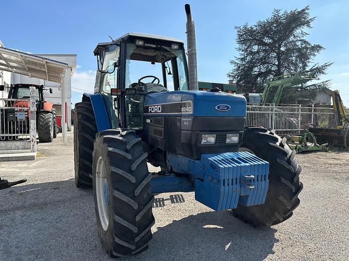 Usato Ford 8240 Powerstar SLE- CV 115- freni ad aria