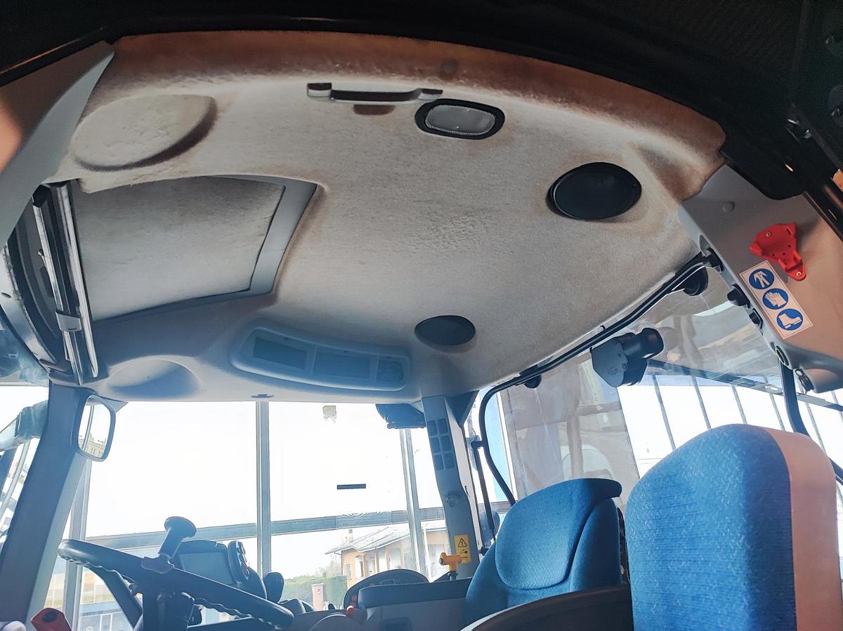 Usato New Holland T 7.210- soll. e PTO anteriori