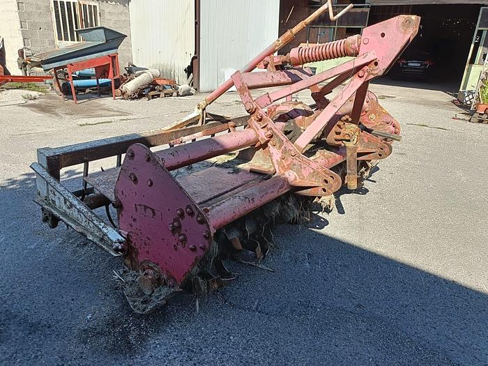 Usato Fresa con rullo a spuntoni da 2,70m