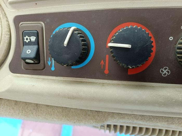 Usato John Deere 5820-fr. aria