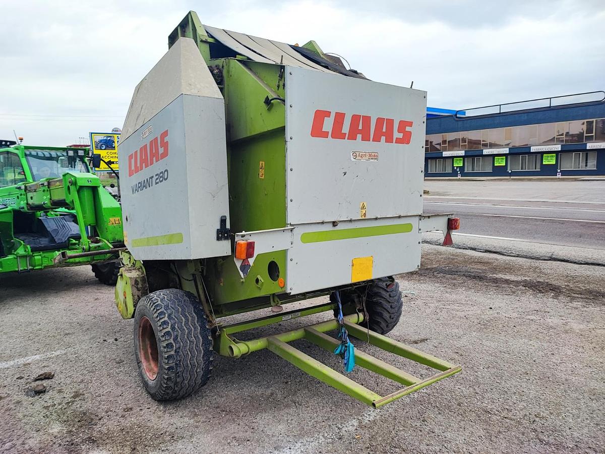 Usato Rotopressa Claas Variant 280 con ruote