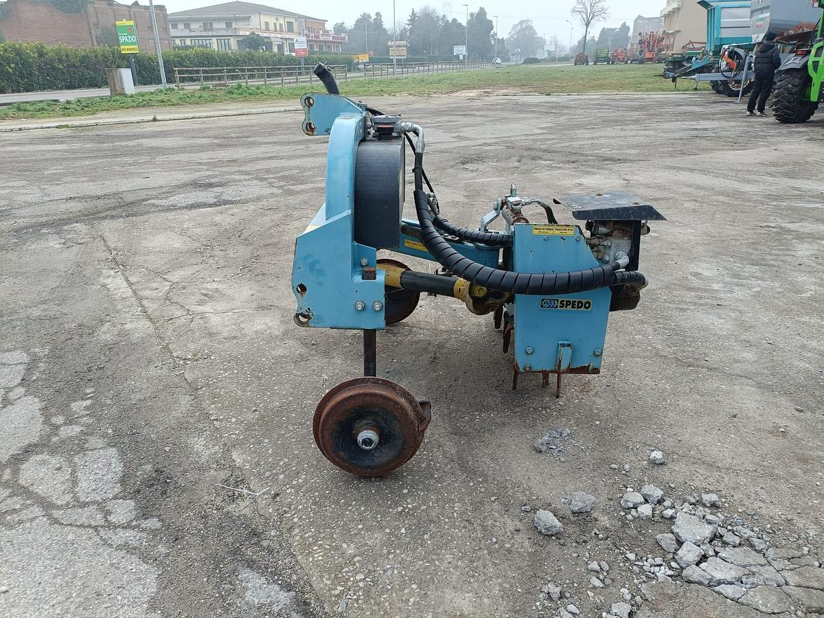 Usato scalzatore interfilare Spedo con erpice rotante