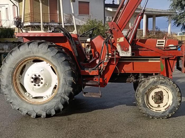 Usato Fiat 780 con caricatore Scalmana