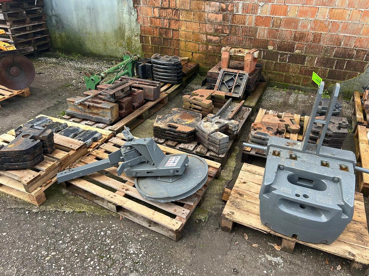 Usato Zavorre e porta zavorre per trattore-diverse marche