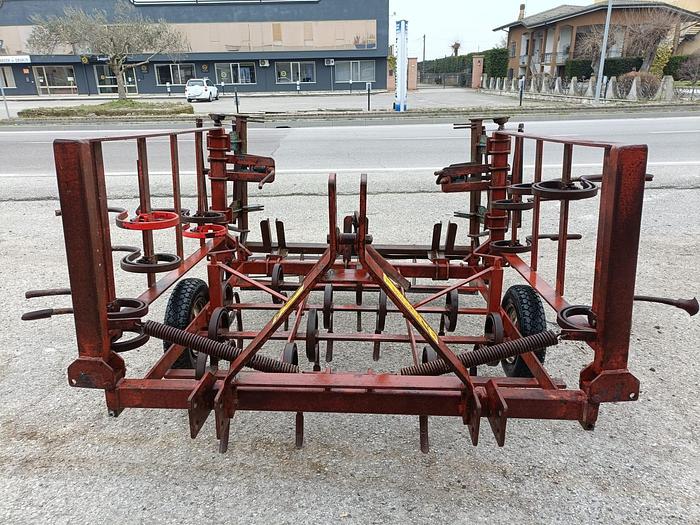 Usato Vibrocoltivatore Marolin da 3,20m-rullo e ruote