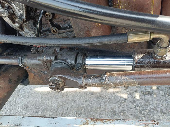 Usato Fiat 411 R con muletto e sollevatore