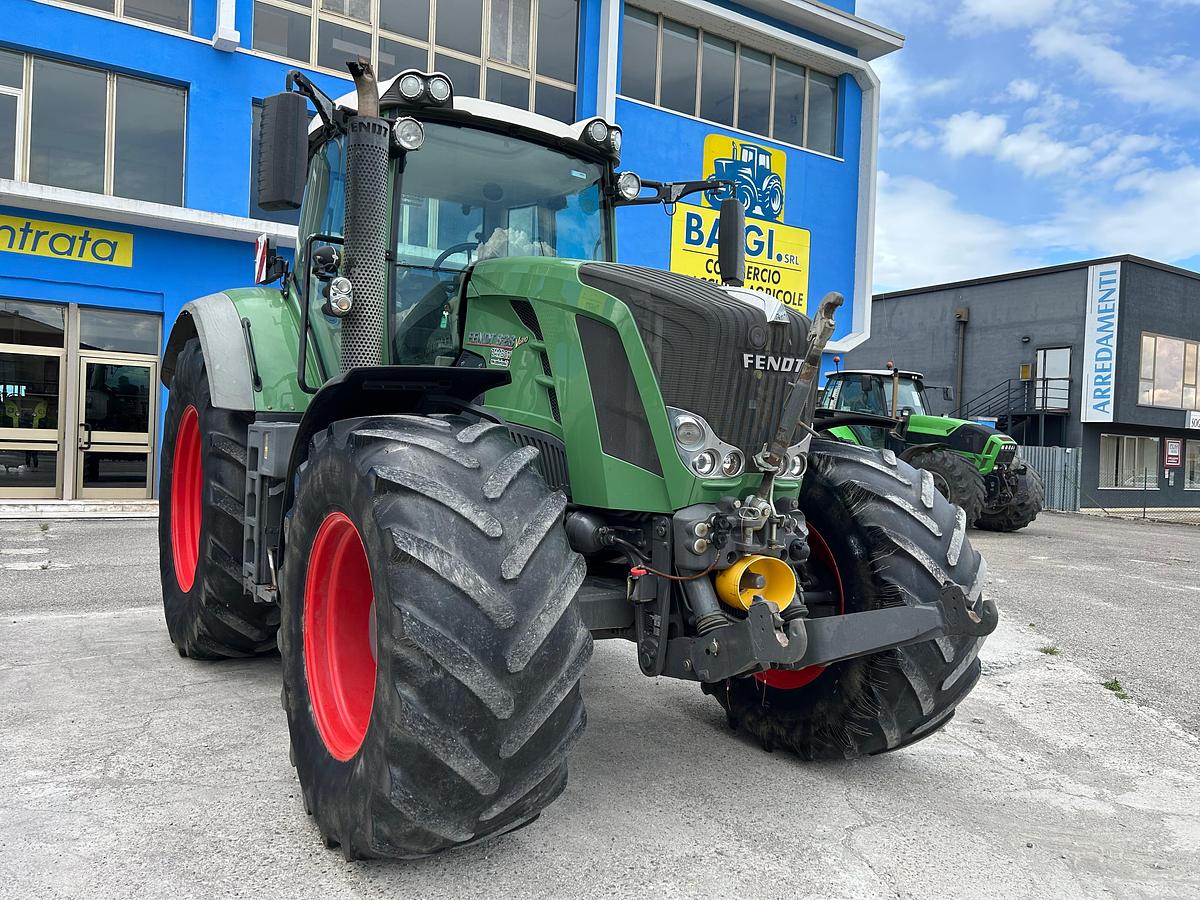 Usato Fendt 828 Vario Profi Plus- PTO e soll ant