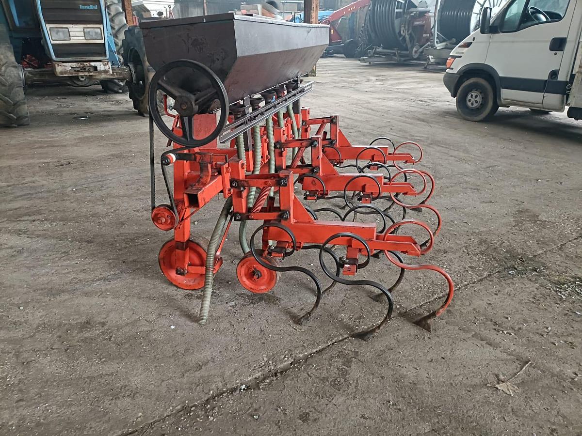 Usato sarchio con spandiconcime da 1,95m