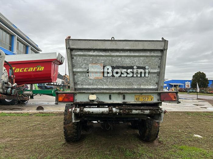 Usato Spandiletame Bossini SB200 a 3 assi- zincato