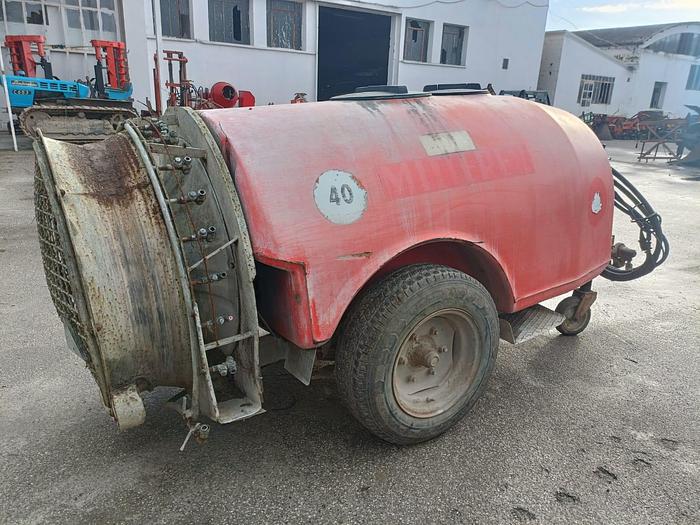 Usato Atomizzatore Mitterer da 15 q con timone sterzante