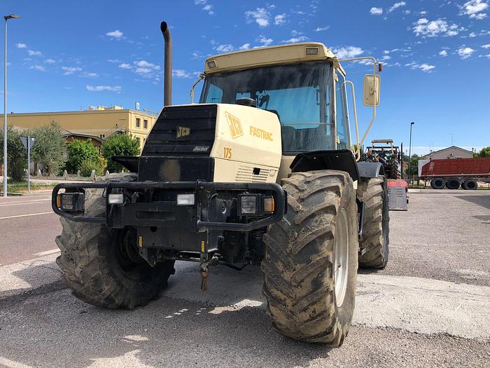 Usato Fastrac JCB 175- traino 200q- Velocità 65 km h