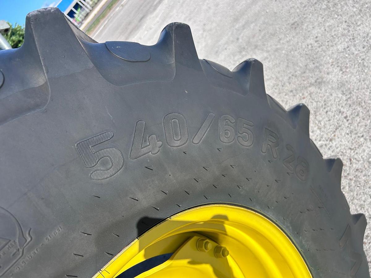 Usato John Deere 6150 R- PTO e soll. ant.