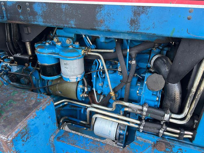 Usato Ford 4630 con caricatore e benna