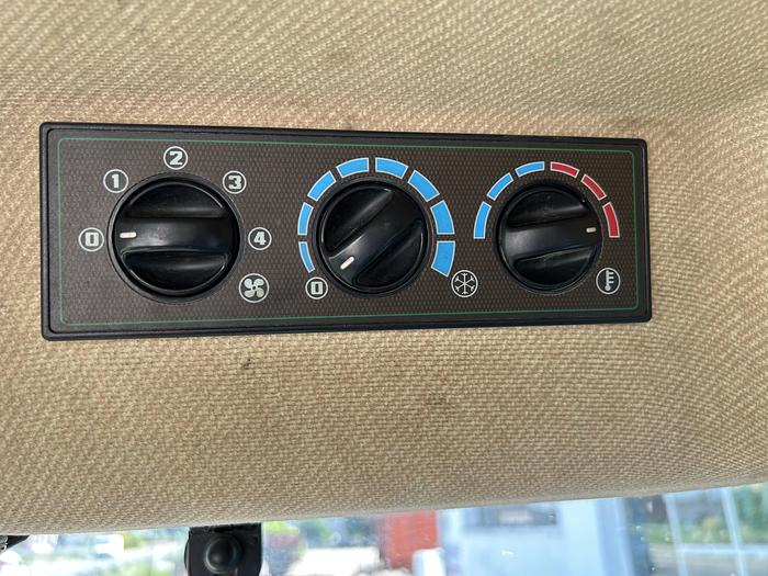 Usato John Deere 5090G-anno 2016-sollevatore anteriore