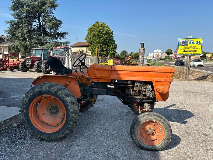 Usato Fiat piccola 250 - ore originali 2082