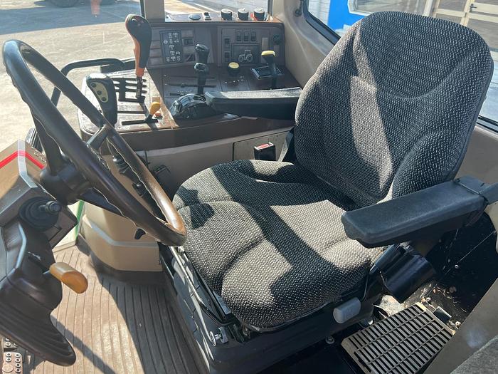 Usato John Deere 6210-caricatore JD 651-freni aria 175q