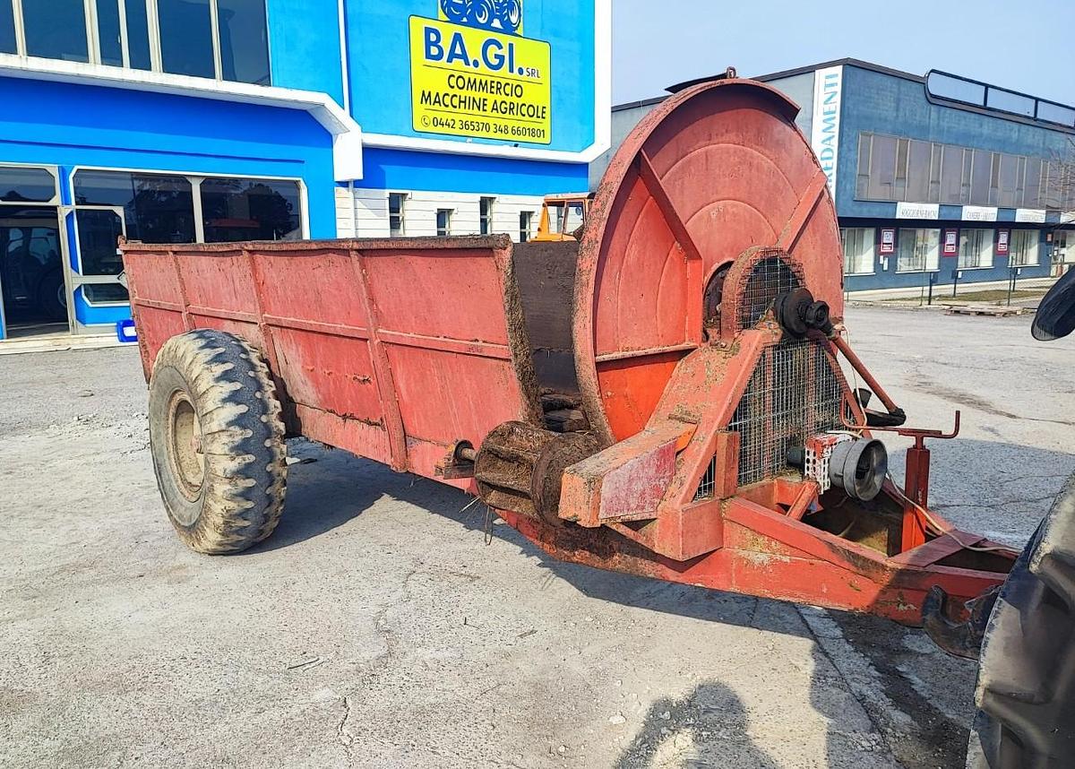 Usato Spandiletame Annovi-letto e catenarie nuovi