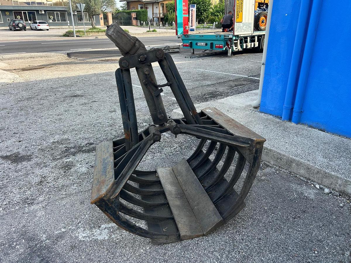 Usato pinza per caricaletame- pistone idraulico