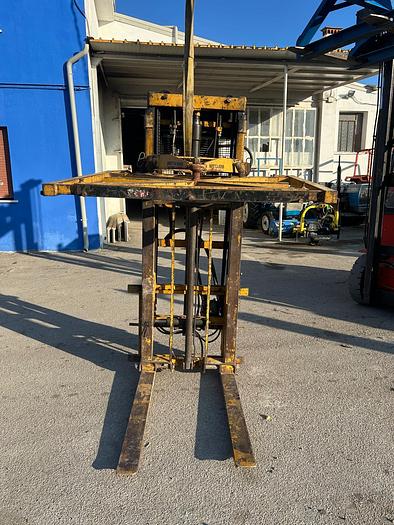 Usato Muletto Porter mod H2750 con forche e stringcasse