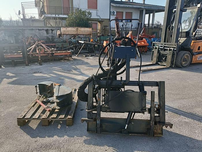 Usato Braccio per trattore agricolo o bobcat- CE