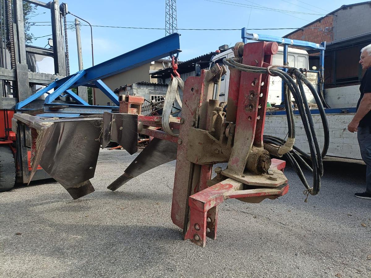 Usato Aratro Greco monovomere entro-fuori solco