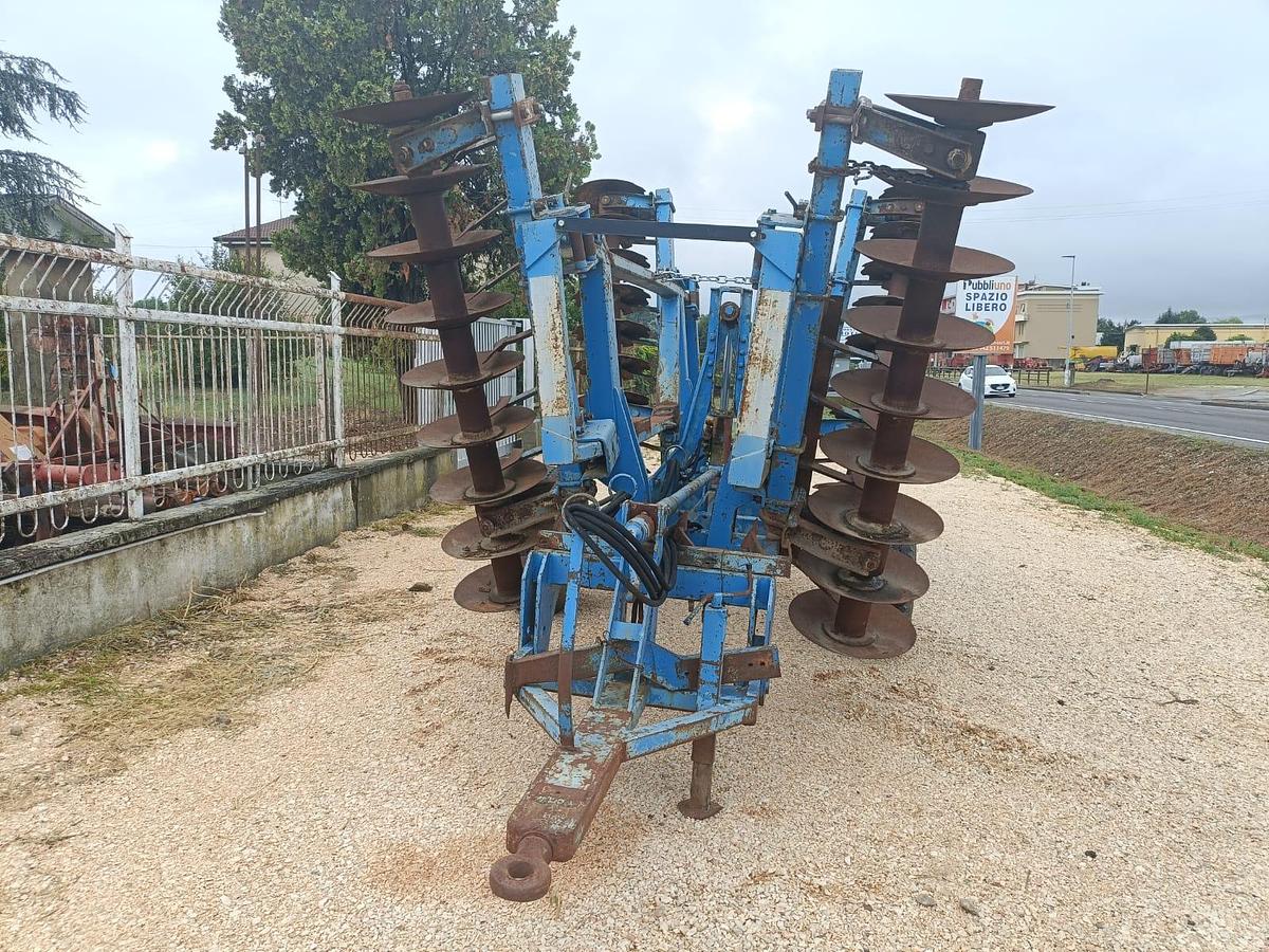 Usato frangizolle trainato Spedo da 4,20m