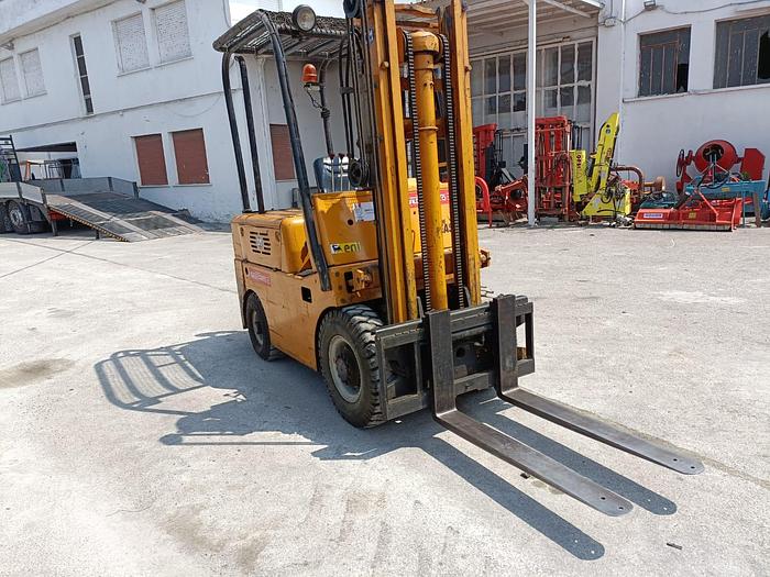 Usato Muletto OM DIM 20 con motore Fiat 4 cilindri