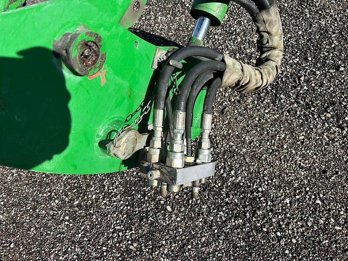 Usato Caricatore John Deere 661