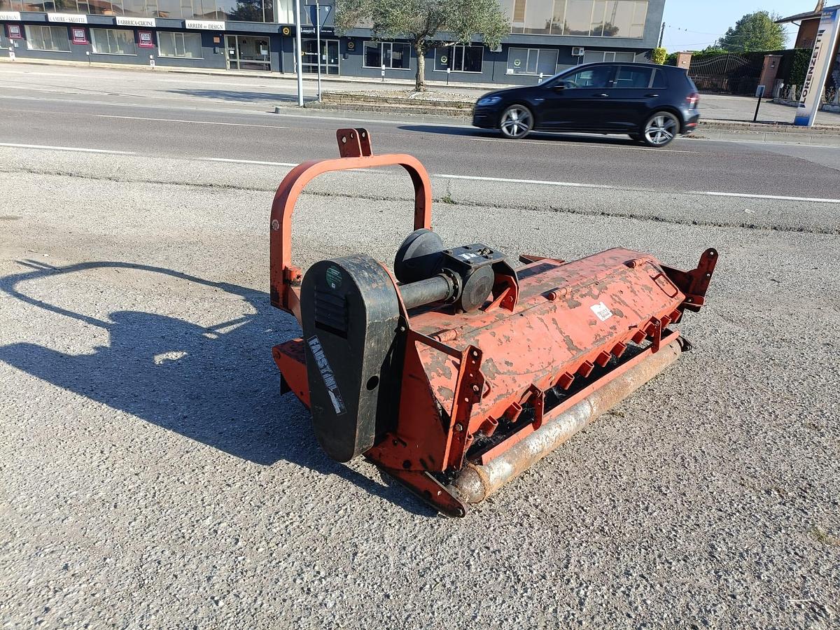 Usato trincia Faustini a mazze da 2m