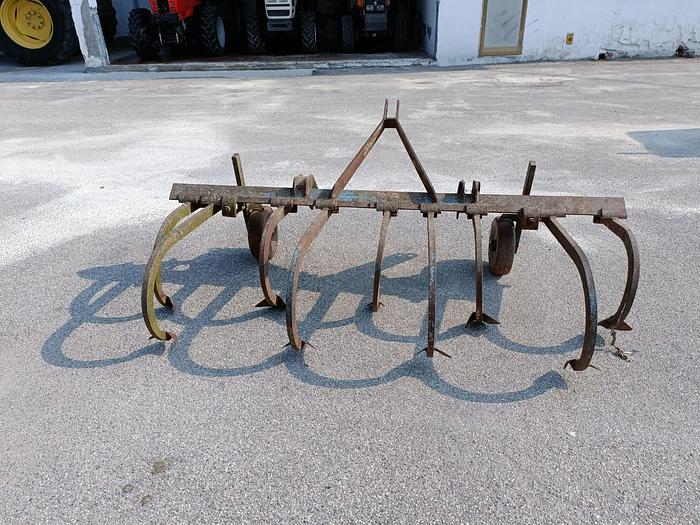 Usato Estirpatore Spedo con ruote larghezza 2,20m