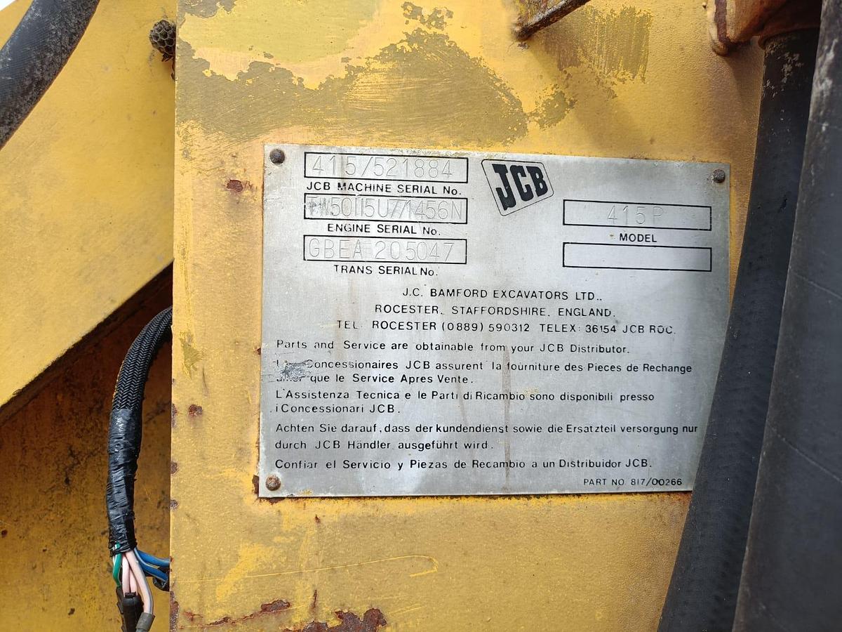 Usato Pala gommata JCB snodata mod. 415 P