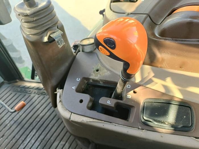 Usato John Deere 5820-fr. aria