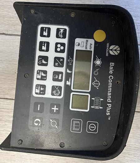 Usato 2010 New Holland BR 7070