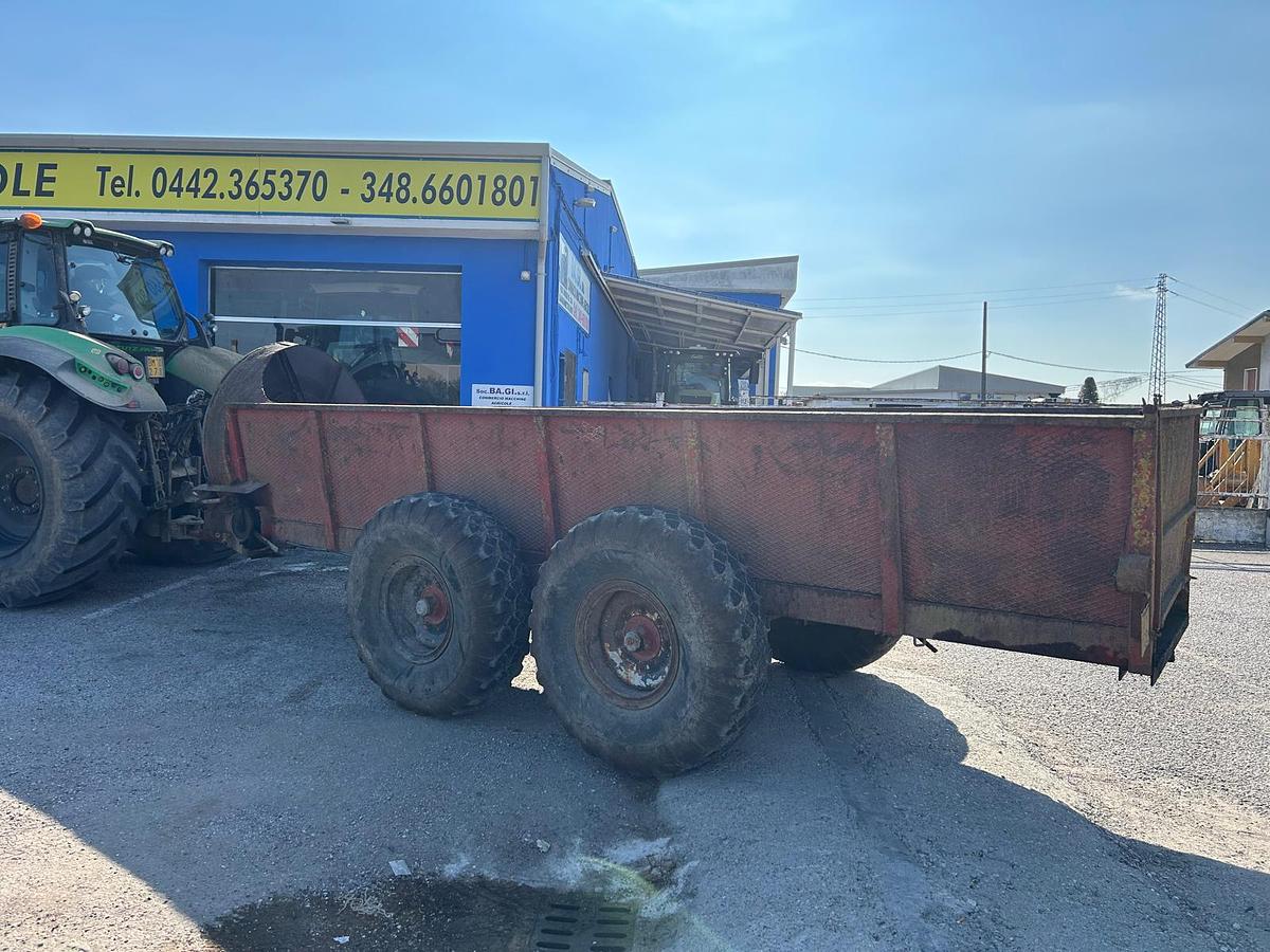 Usato Spandiletame 2 assi Corma C 100- 90 Q- targa e libretto