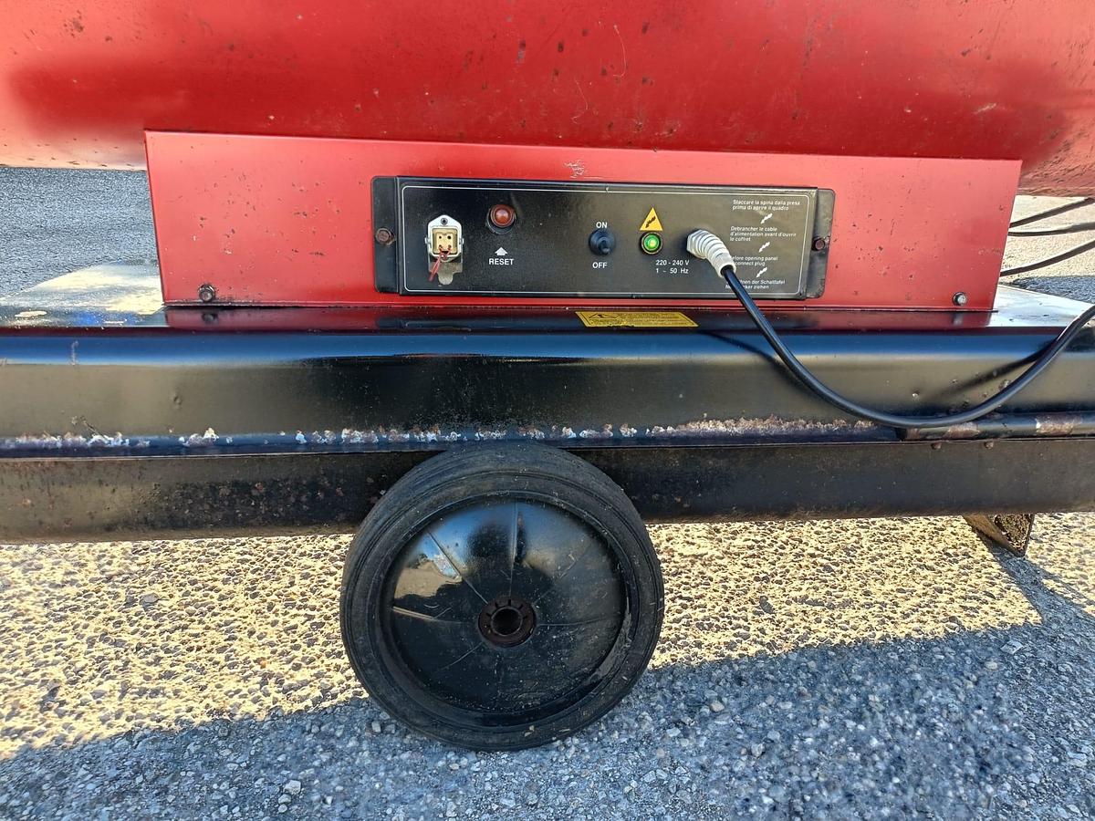 Usato Riscaldatore di capannoni Mobilcalor 565