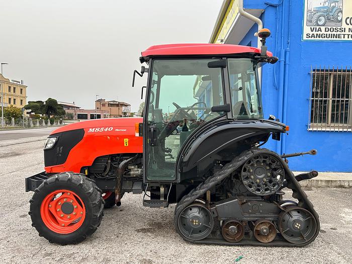 Usato Kubota M 8540- ore 2200