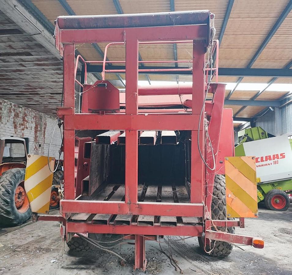 Usato Pressa quadra New Holland 2000 - 120x90