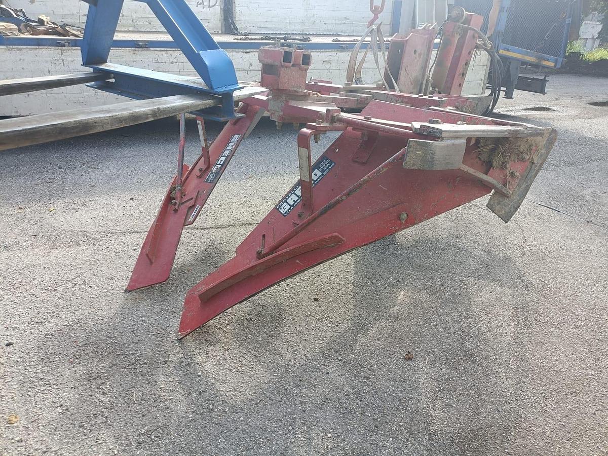 Usato Aratro Greco monovomere entro-fuori solco