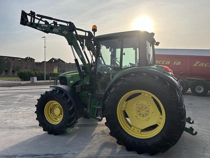 Usato John Deere 6330 con caricatore- freni ad aria 200q