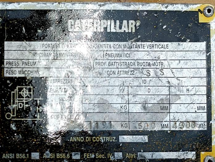 Usato Muletto Caterpillar modello V300