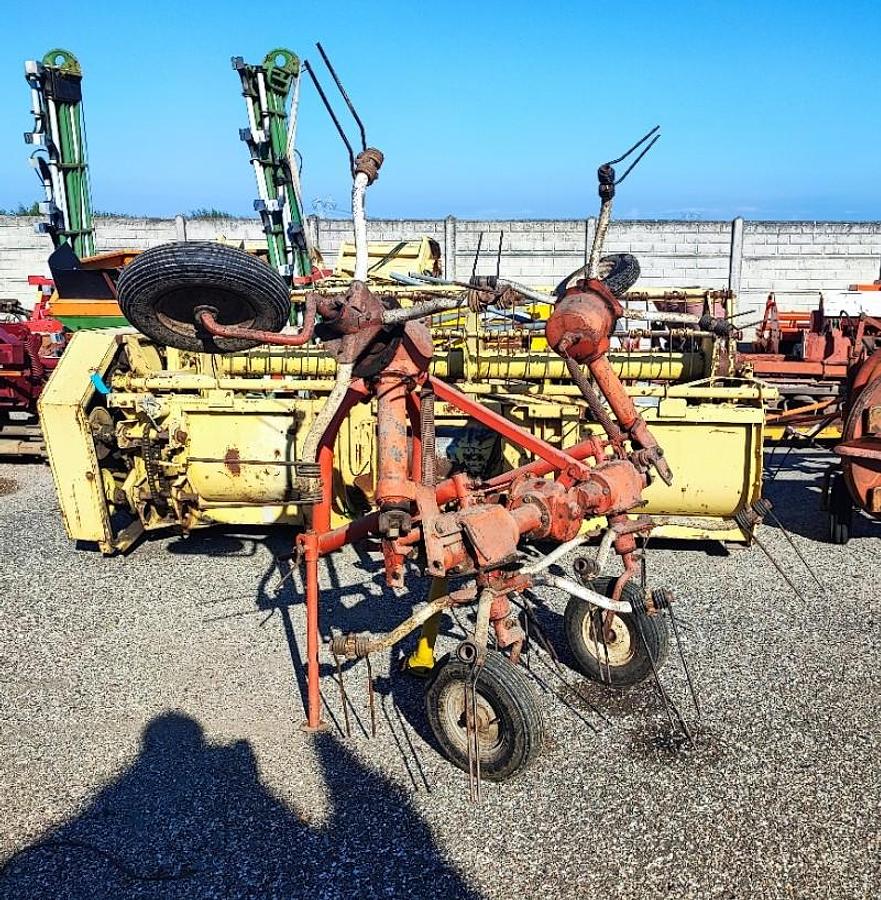 Usato Ranghinatore voltafieno 4 giranti