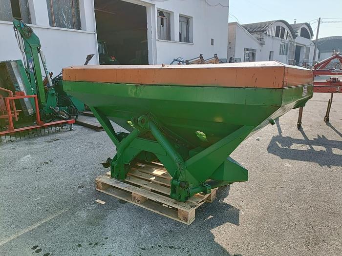 Usato Spandiconcime Amazone a doppio girante senza ventole