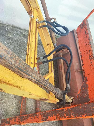 Usato Caricatore con benna (era su un Fiat 780)