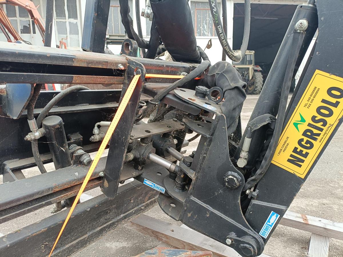Usato Braccio per trattore agricolo o bobcat- CE