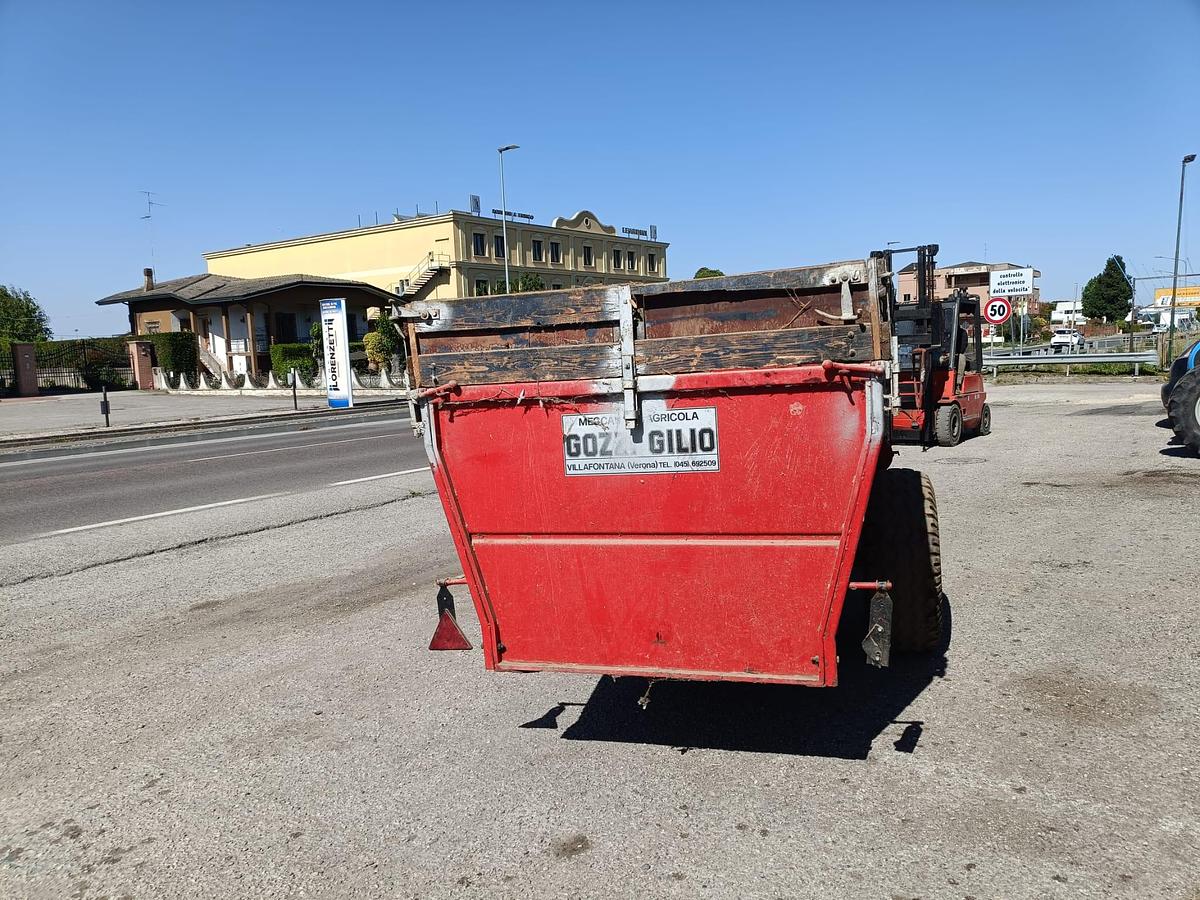 Usato spandiletame Annovi campo aperto