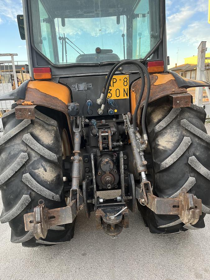 Usato Renault 70/14 frutteto