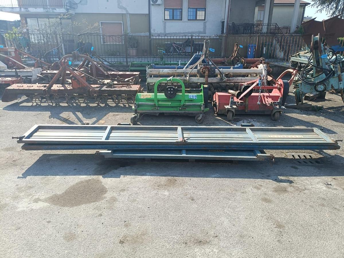 Usato sovrasponde per rimorchio Bedendo 4m e 2m