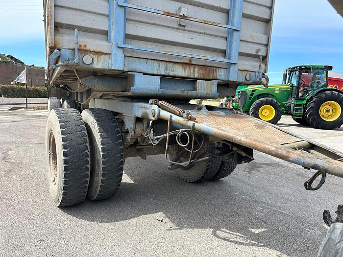 Usato Rimorchio Pagliari 3 assi trilaterale-200 quintali