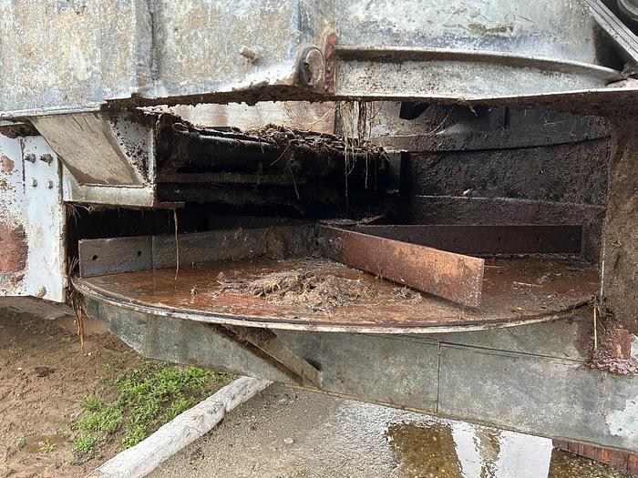 Usato Spandiletame Bossini SB200 a 3 assi- zincato