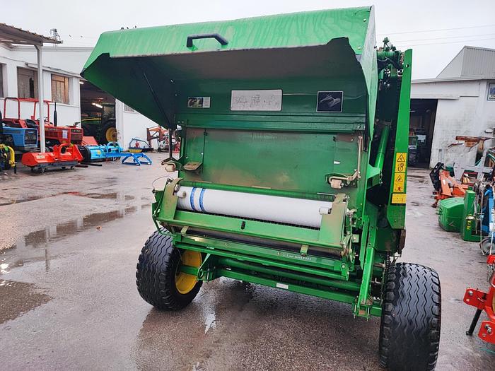 Usato Rotopressa JD 852N-camera var-rete e spago